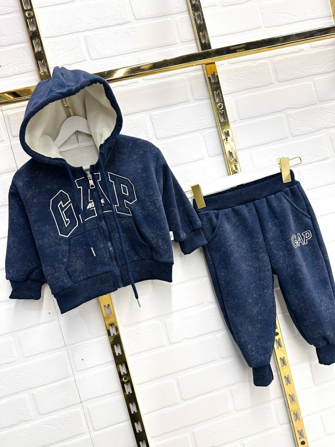 спортивный костюм gap,спортивный костюм на мальчика,спортивные костюм,одежда для мальчика,спортивный костюм детский