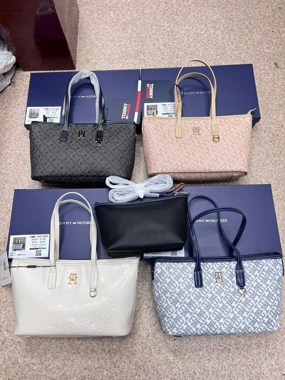 сумка тоут tommy hilfiger,сумка tommy hilfiger,tommy hilfiger сумка женская,сумки женская,сумка