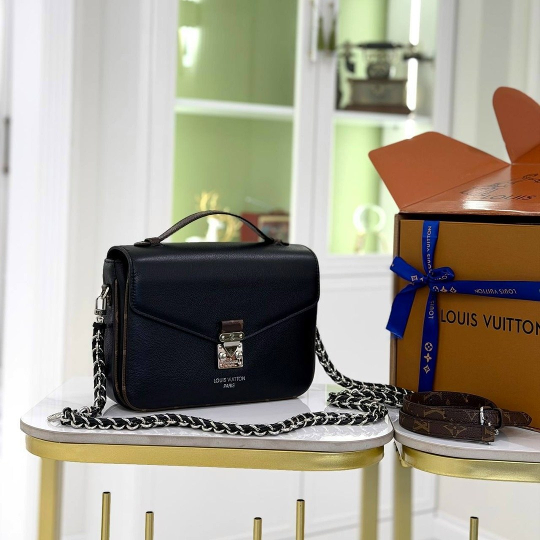 сумка женская louis vuitton,сумка louis vuitton,louis vuitton сумка на плечо,женская сумка louis vuitton lockme a125261 22/16 см чёрная,женская кожаная сумка louis vuitton темно-коричневая с логотипам