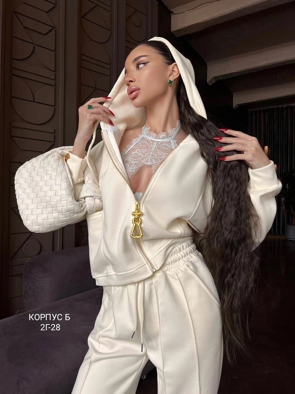 костюм женский,стильный костюм,спортивные костюм,стильные женские костюмы