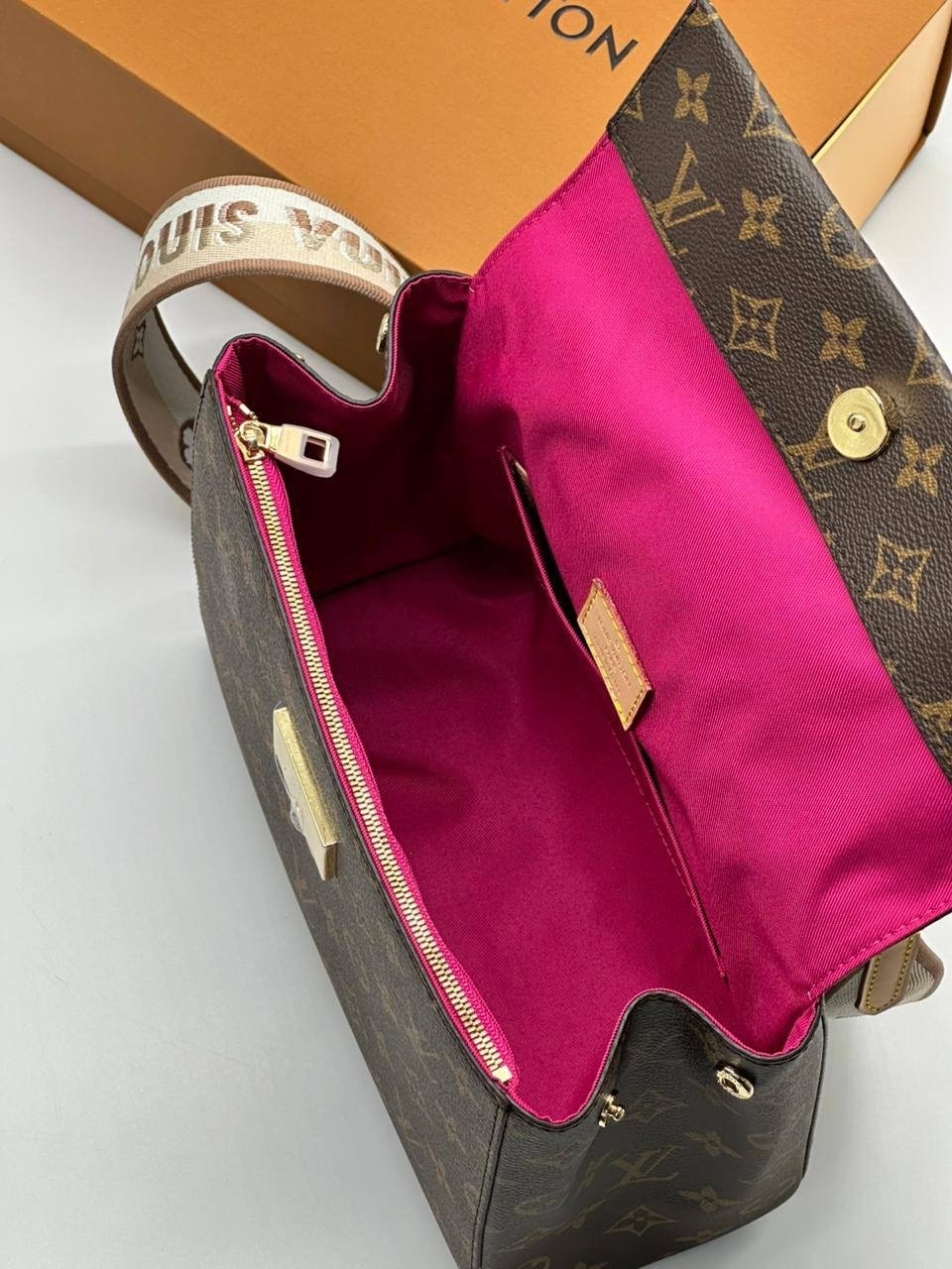 подарочная коробка louis vuitton,louis vuitton ремень упаковка,louis vuitton bag,луи виттон коробка оригинал,louis vuitton коробка оригинал оранжевый