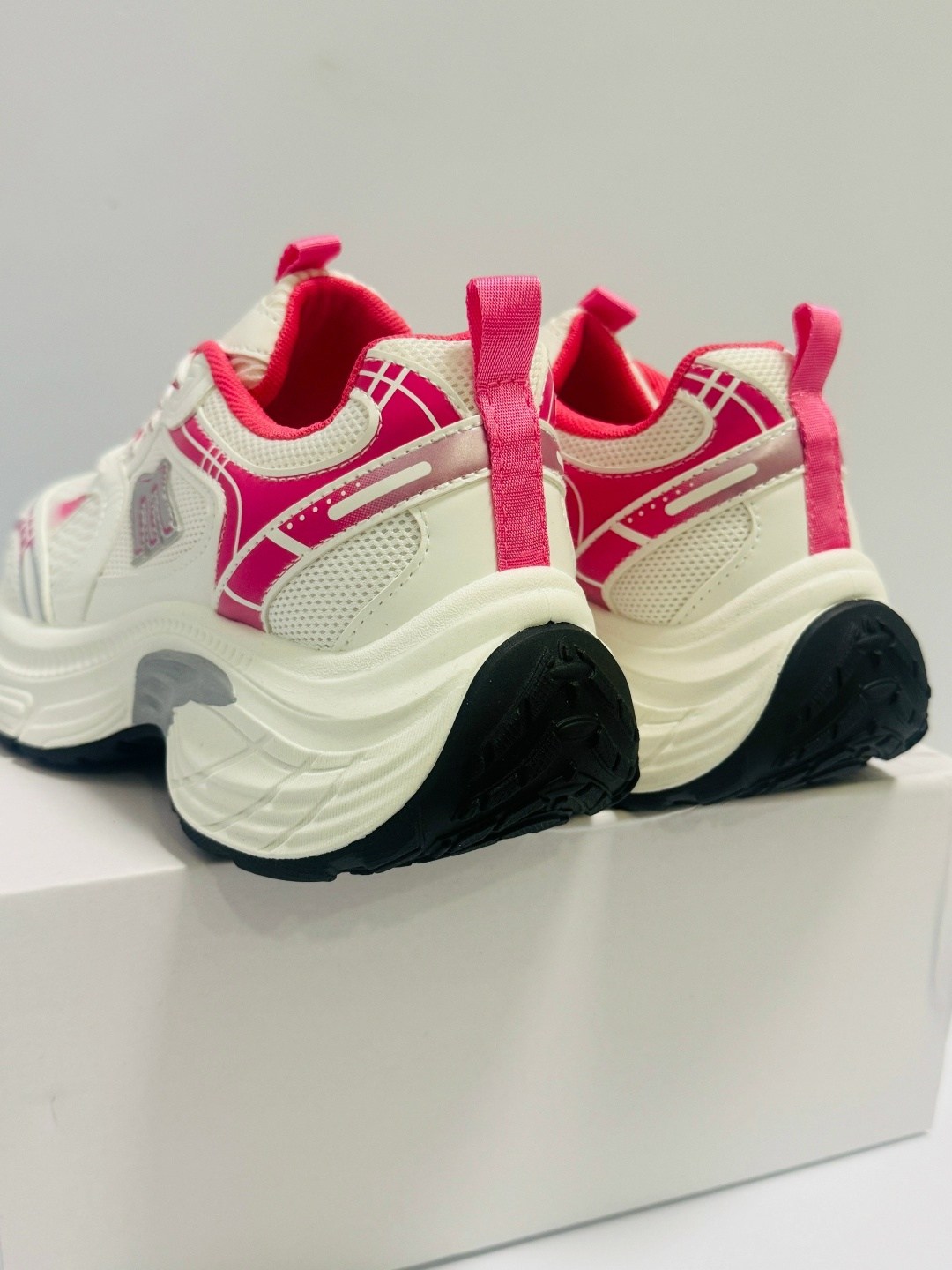 кроссовки женские balenciaga,кроссовки balenciaga,кроссовки женские,,кроссовки баленсиага женские