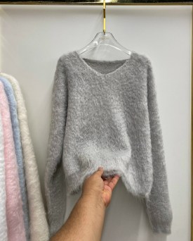 Свитер