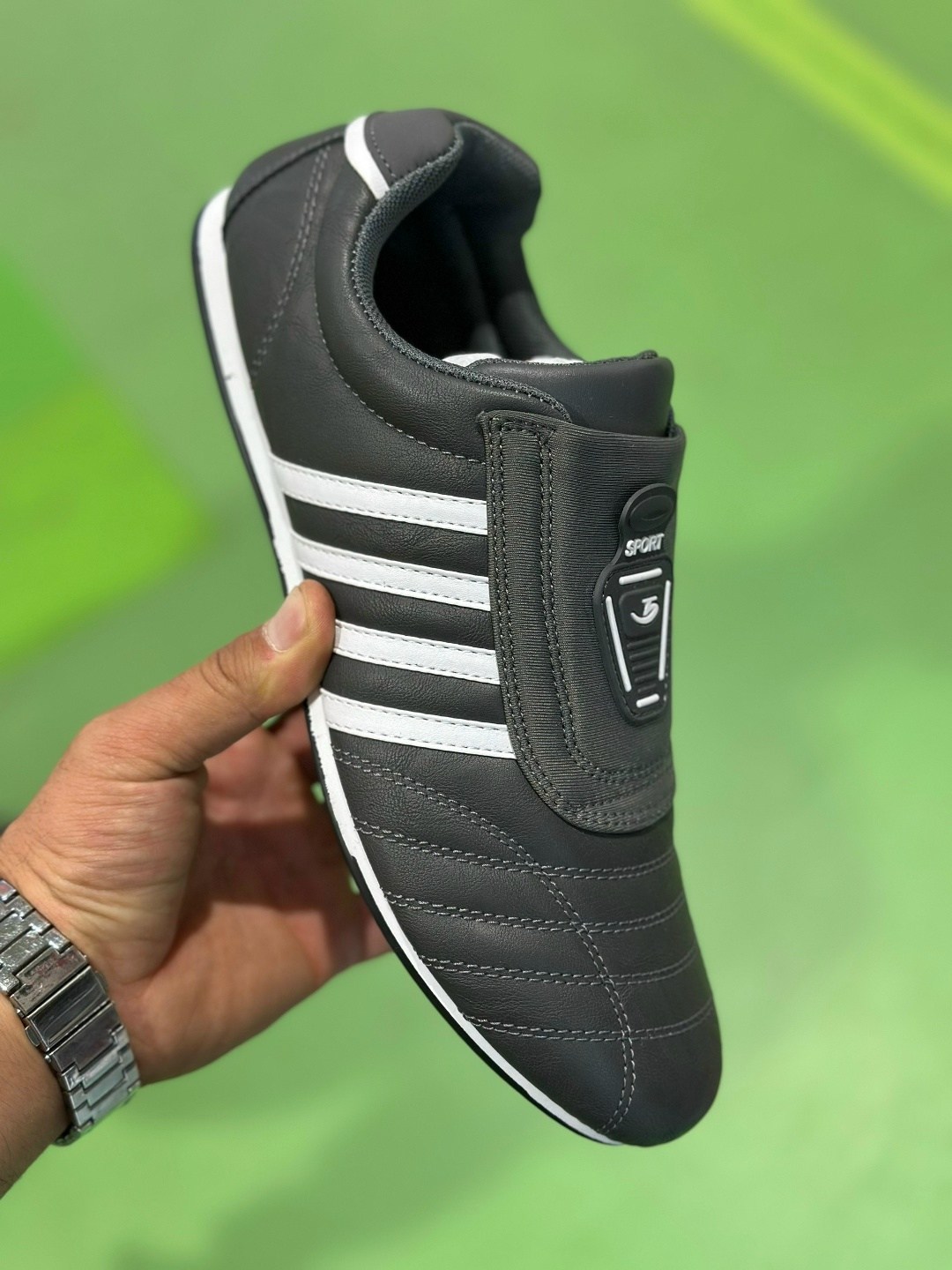 кроссовки,мужской кроссовки,кроссовок,кроссовки adidas,кроссовки женскиe