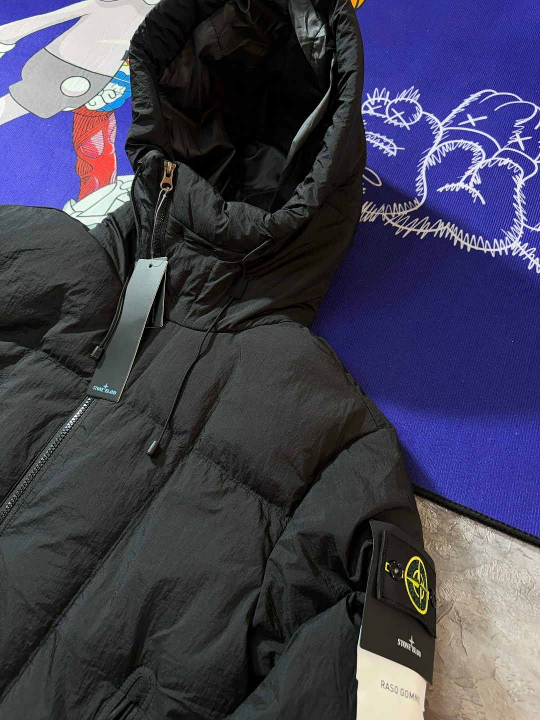 пуховик stone island,куртка стон айленд пуховик,куртка пуховик stone island,зимняя куртка stone island,мужской пуховик stone island
