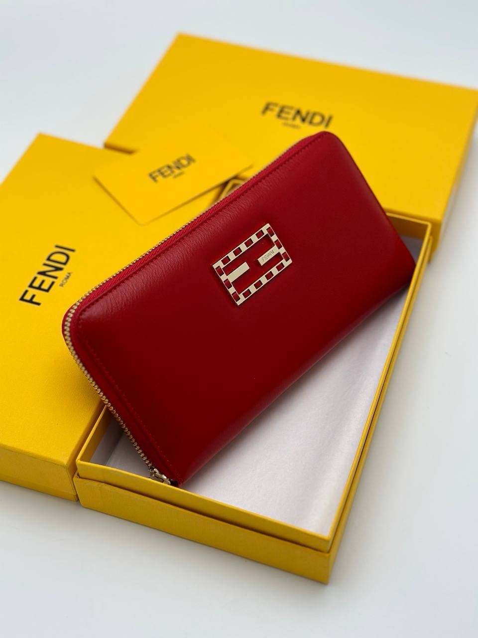 кошелек fendi,брендовый кошелек fendi,fendi женский кошелек,кошелек фенди женский,fendi fendi