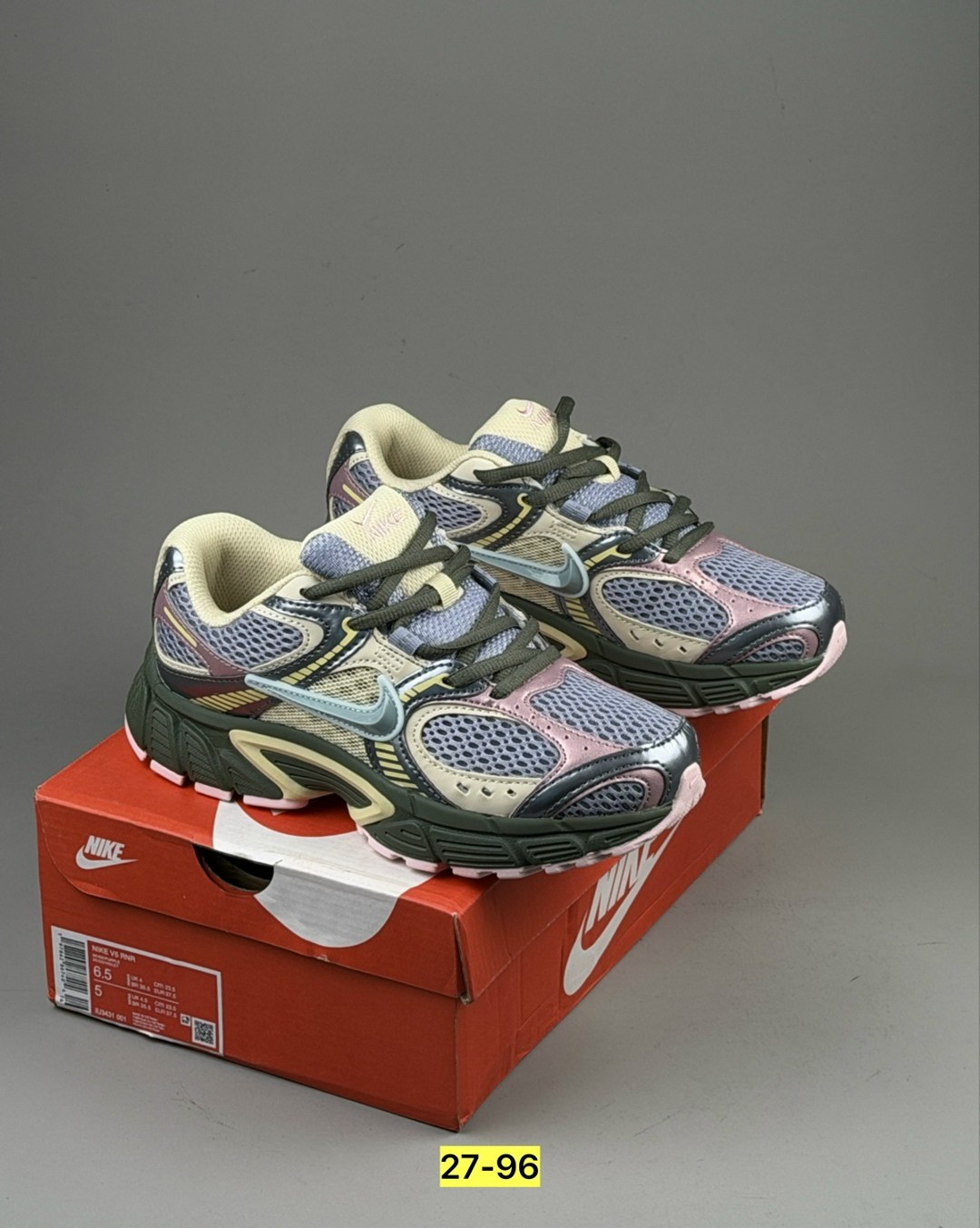кроссовки,женские кроссовки,кроссовки nike v 5 rnr,кроссовки спортивное,повседневные кроссовки