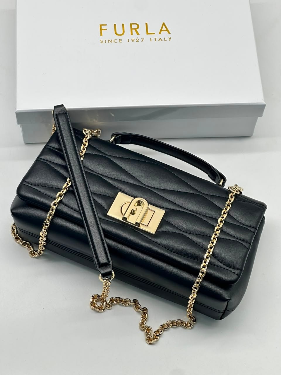 сумка,женская сумка,сумки через плечо furla,стеганая сумка,сумочка