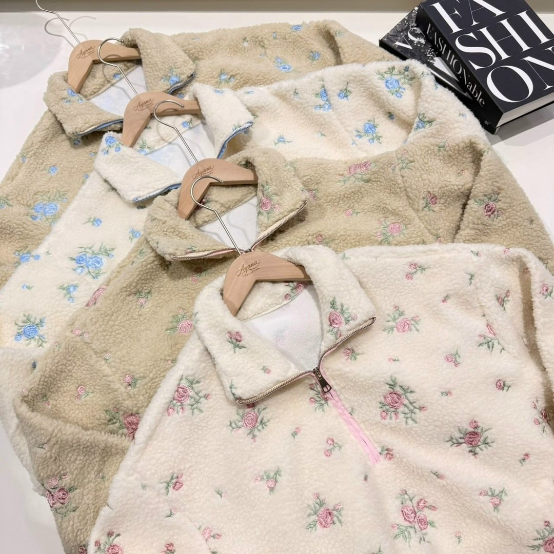 куртка из искусственного меха с цветочным принтом,куртка из искусственного меха с цветочным принтом befree,куртка меховая,флисовая куртка,куртка с цветочным принтом