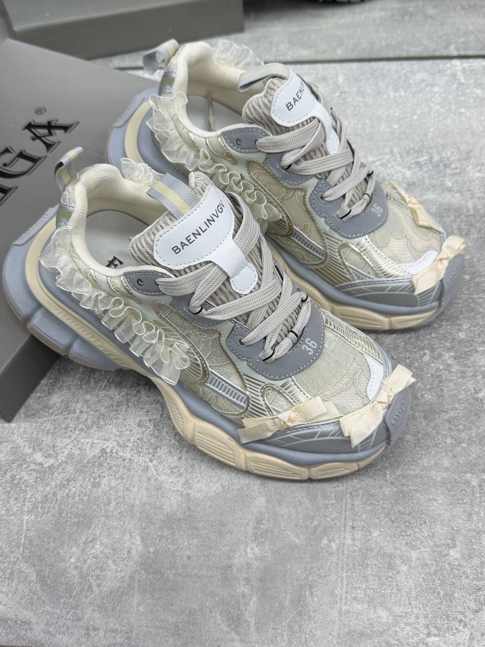 кроссовки женские balenciaga,кроссовки balenciaga,кроссовки balenciaga triple s,баленсиага кроссовки,кроссовки женские баленсиага
