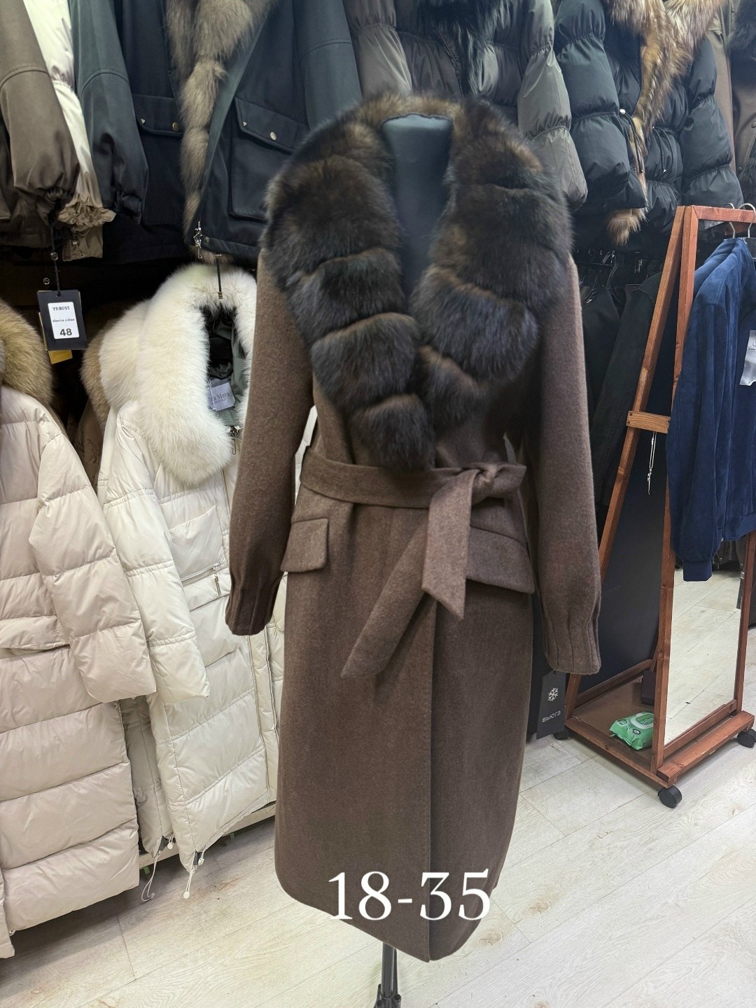 пальто с мехом,пальто зимнее,пальто шерстяное с мехом соболя stone,пальто кашемировое с меховым воротником из соболя,пальто женское зимнее