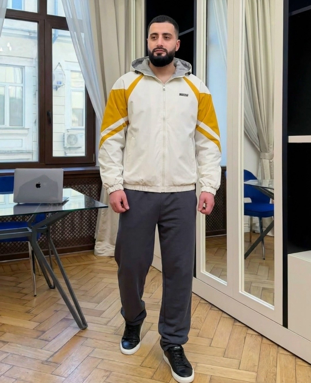 повседневная куртка,куртка модная,спортивная куртка,куртка,ветровка reebok myt woven jacket