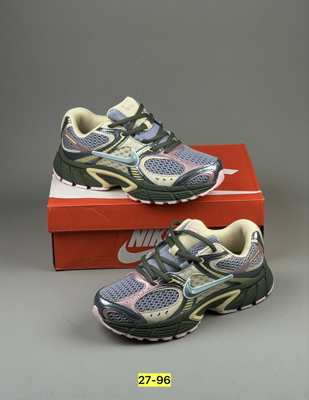 кроссовки,женские кроссовки,кроссовки nike v 5 rnr,кроссовки спортивное,повседневные кроссовки