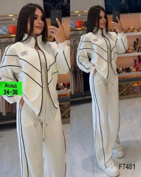 Костюм
