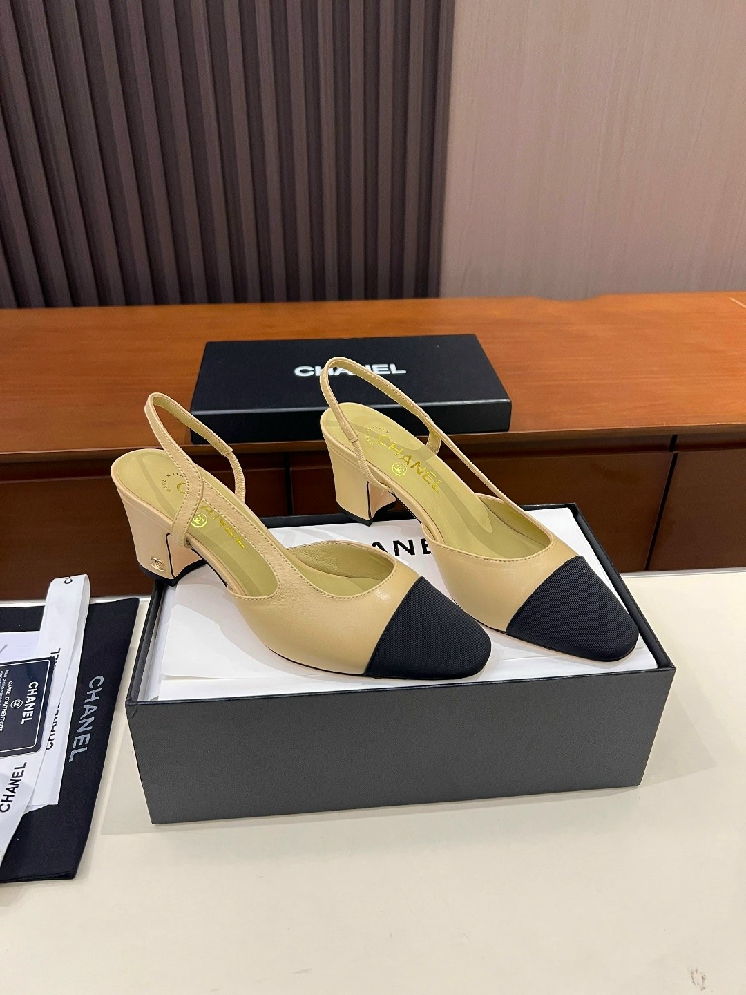 шанель туфли,туфли chanel,босоножки шанель,туфли шанель слингбэки,туфли шанель с круглым каблуком
