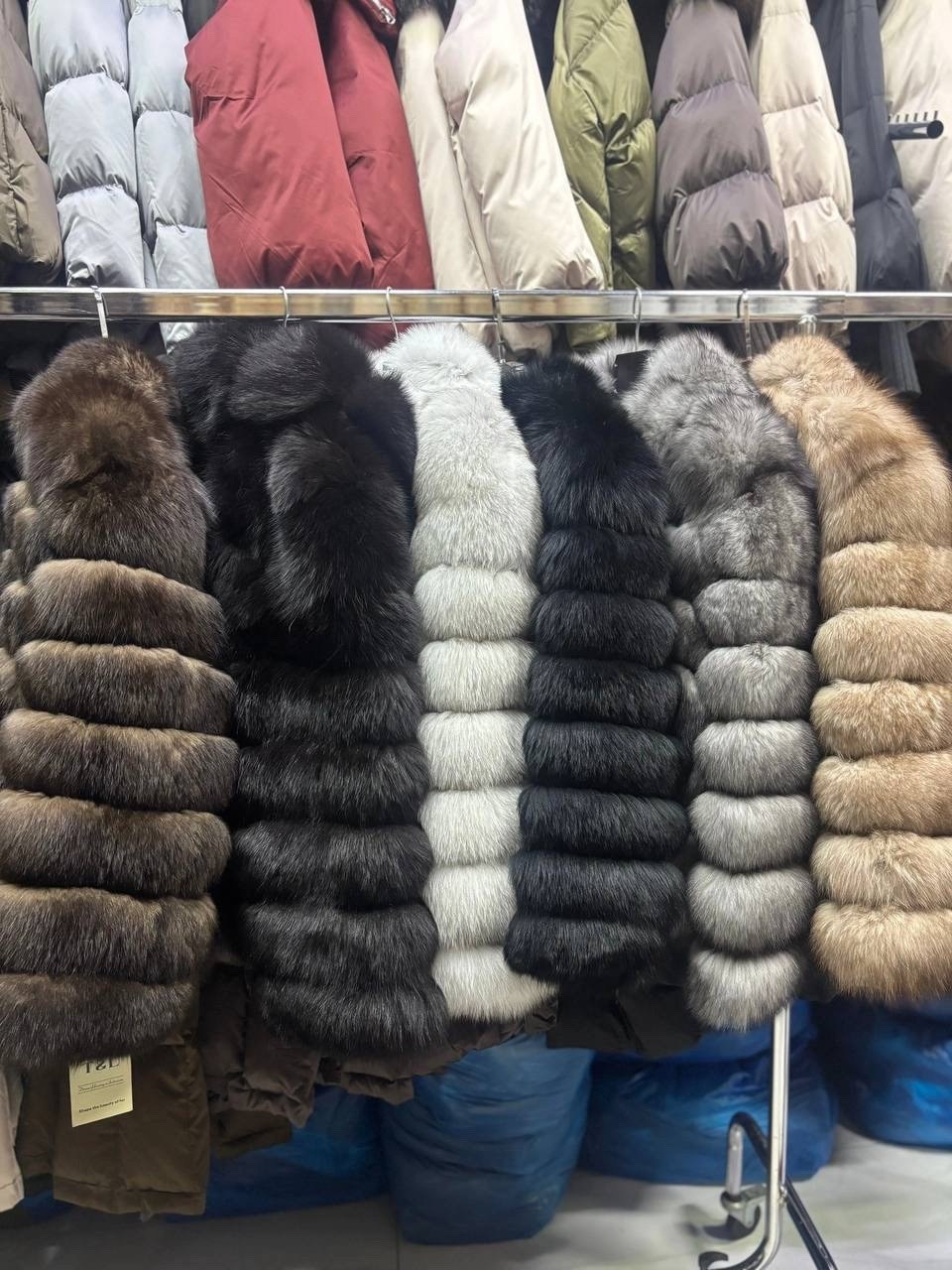 женская шуба из натурального лисьего меха,шуба из песца,шуба песец,шуба из натурального песца,песец мех
