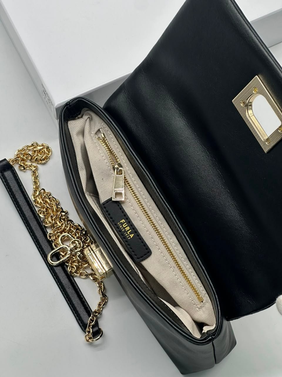 сумка,женская сумка,сумки через плечо furla,стеганая сумка,сумочка