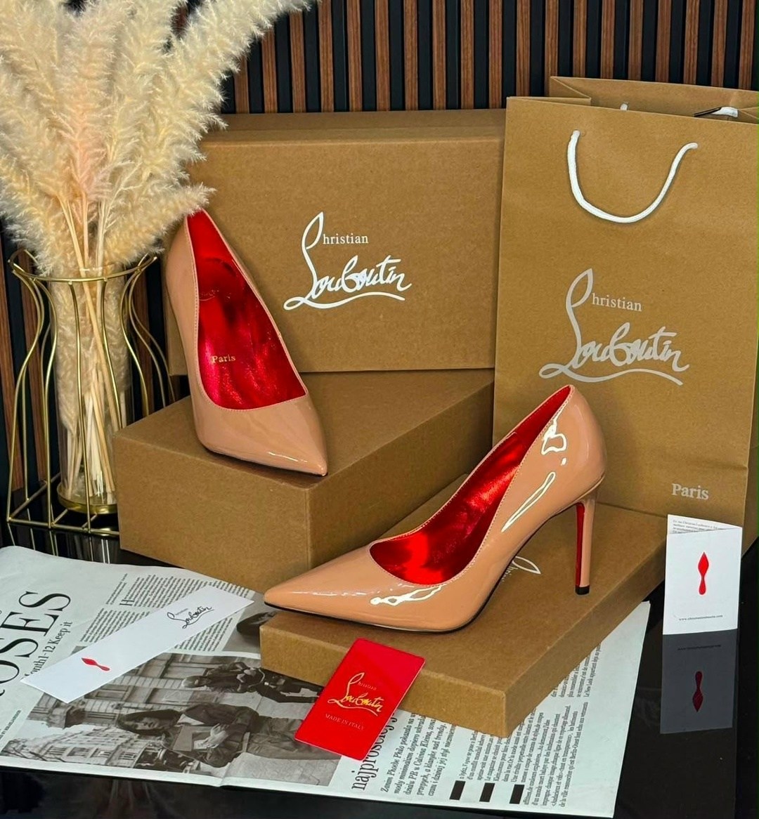 christian louboutin туфли,серебряные туфли,каблуки туфли,туфли лодочка,серебристые туфли