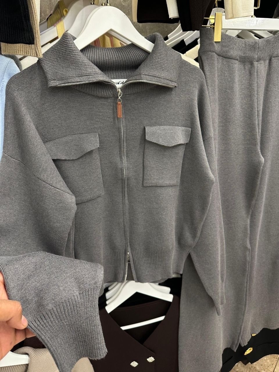 трикотажный костюм,костюм brunello cucinelli,костюм кашемировый,трикотажные костюмы женские,кашемировый костюм женский