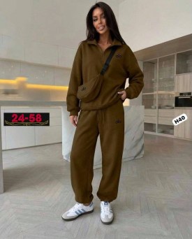 Костюм