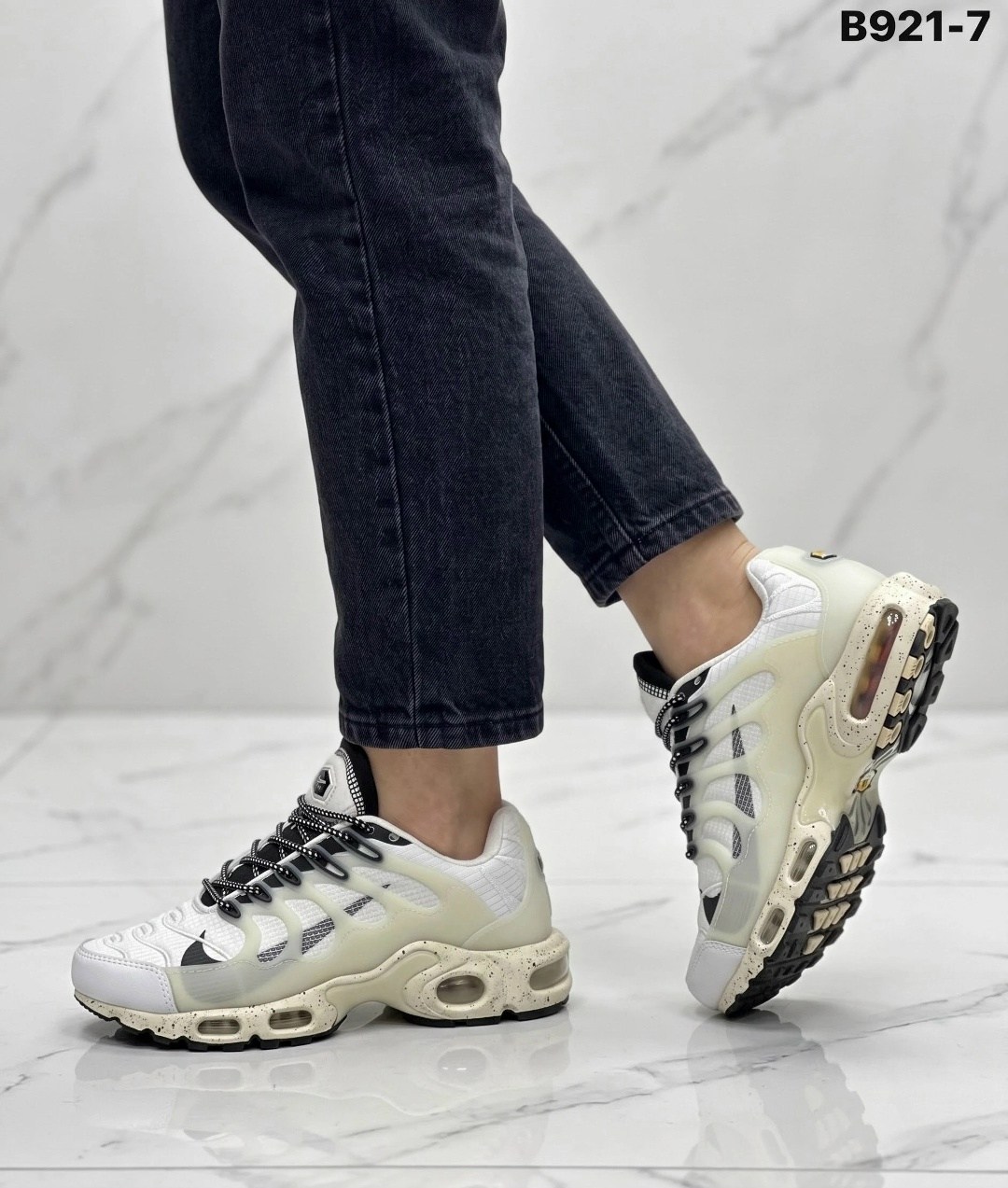 кроссовки nike air max plus tn,nike air max plus tn,nike air max plus,кроссовки легкие мужские nike air max tn plus,кроссовки