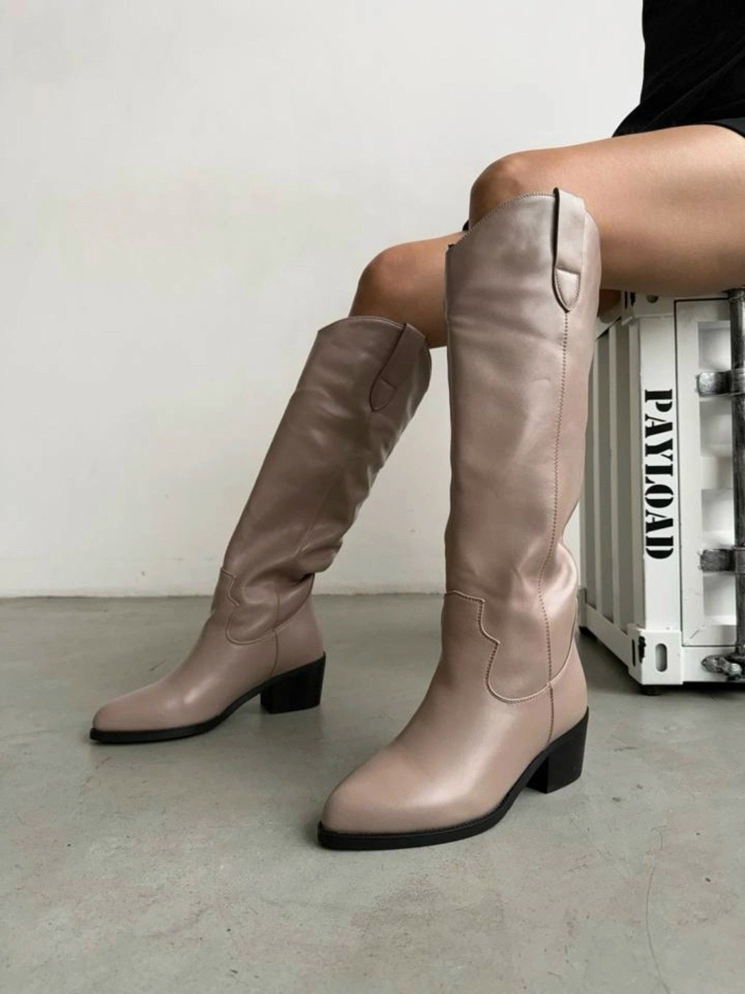 женские сапоги,бежевые сапоги,высокие сапоги,сапоги,сапоги zara бежевые высокие