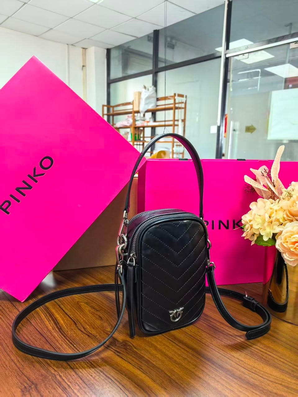 сумка pinko,сумочка,pinko сумка на плечо,сумочка женская,модная сумочка