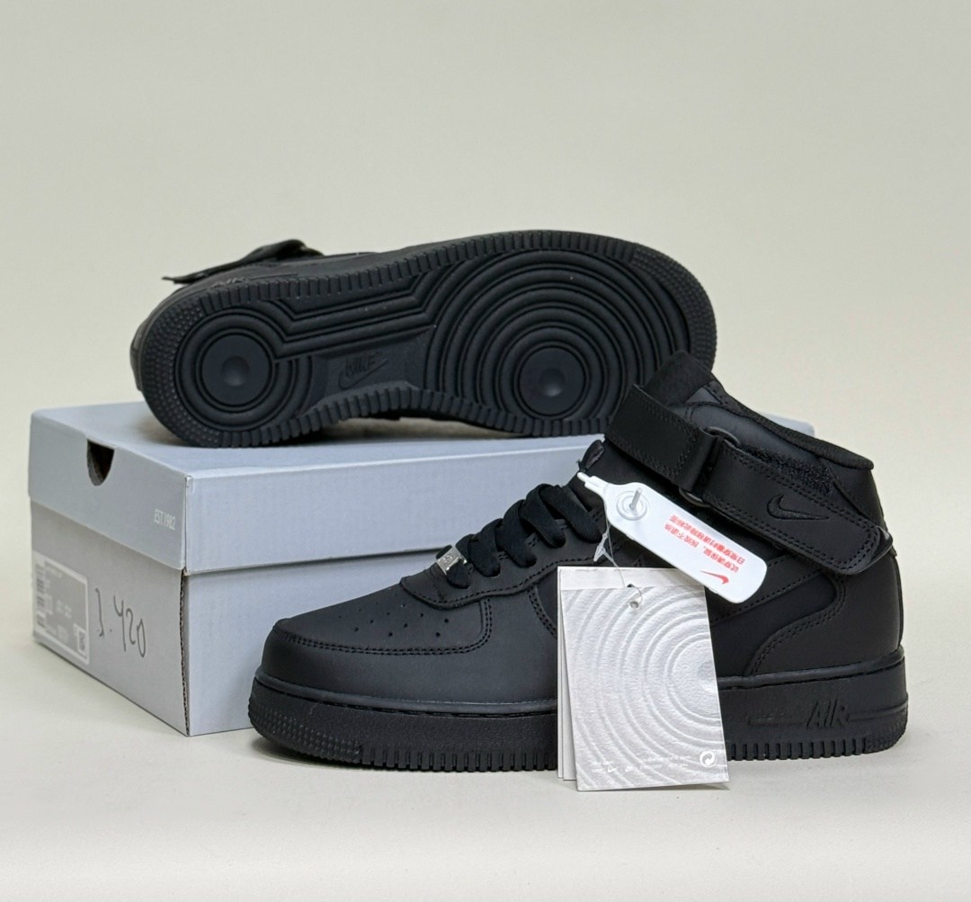 кроссовки nike air force 1 mid "black",nike air force 1 mid "black",зимние кроссовки nike air force 1 mid,nike air force 1 high black,кроссовки nike air force 1 черные высокие