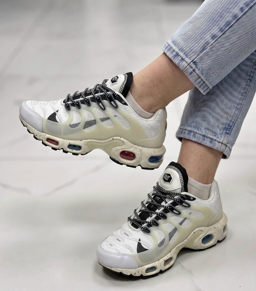 кроссовки nike air max plus tn,nike air max plus tn,nike air max plus,кроссовки легкие мужские nike air max tn plus,кроссовки