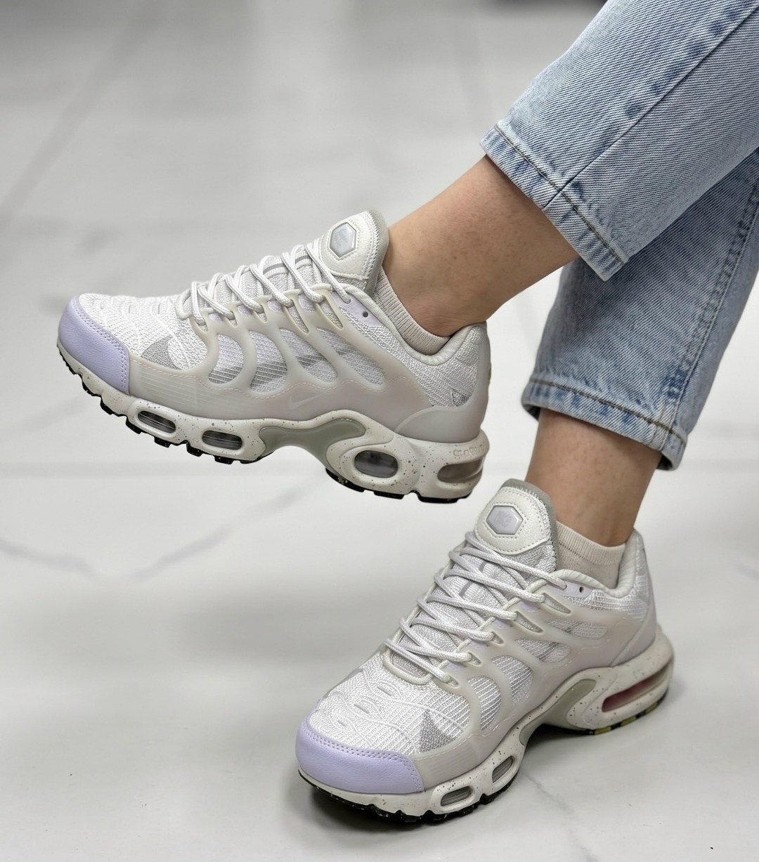 nike air max tn plus,nike air max terrascape plus dq3977-100 (white-pure platinum-white),кроссовки,nike air max terrascape plus,nike air max plus