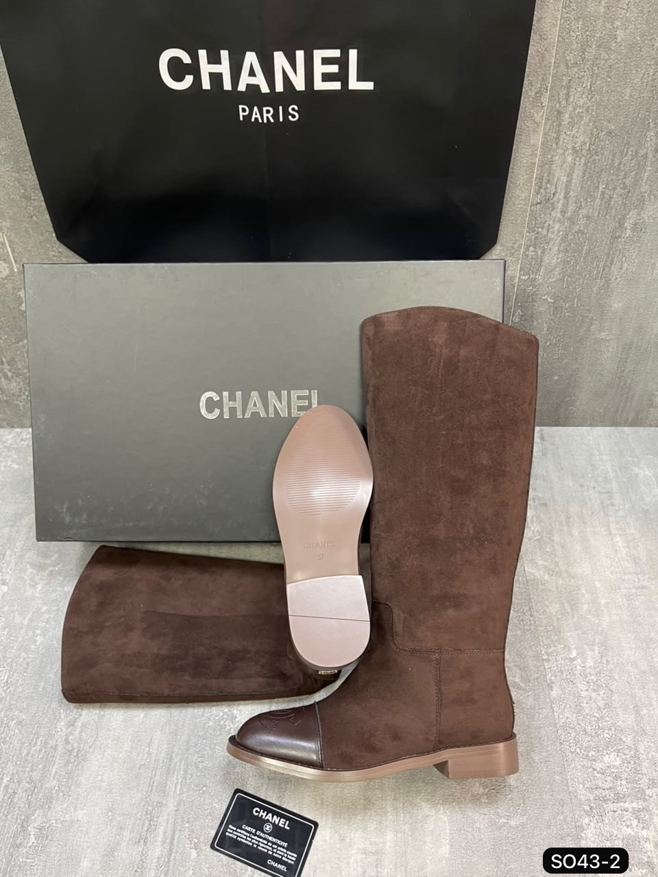 сапоги chanel,сапоги женские chanel,сапоги шанель,женские черные замшевые сапоги chanel,