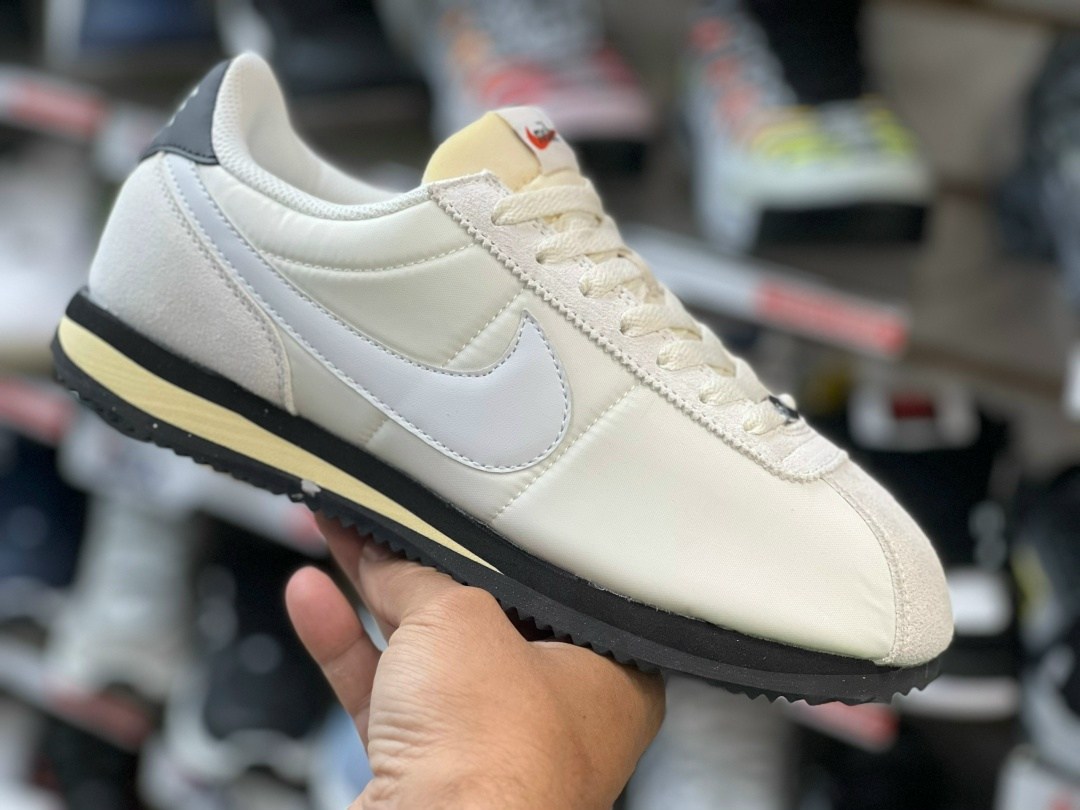 nike cortez classic,nike classic cortez premium,кроссовки nike cortez,nike cortez vintage,кроссовки cortez
