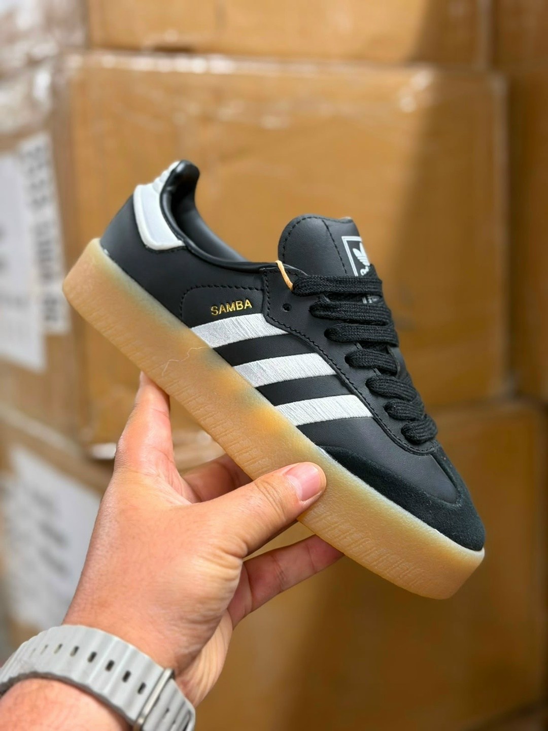 кроссовки adidas,кроссовки женские adidas,,кроссовки adidas samba,кроссовки мужские женские adidas