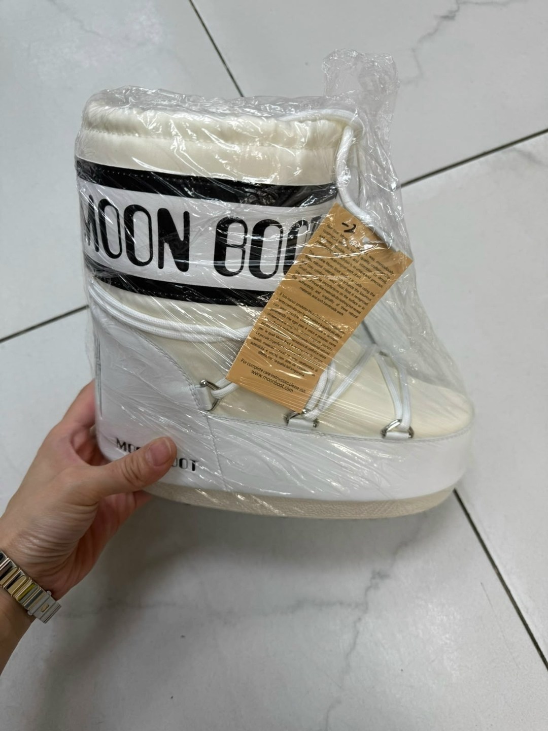 ,дутики moon boot,ботинки-луноходы,дутики женские,сноубутсы moon boot