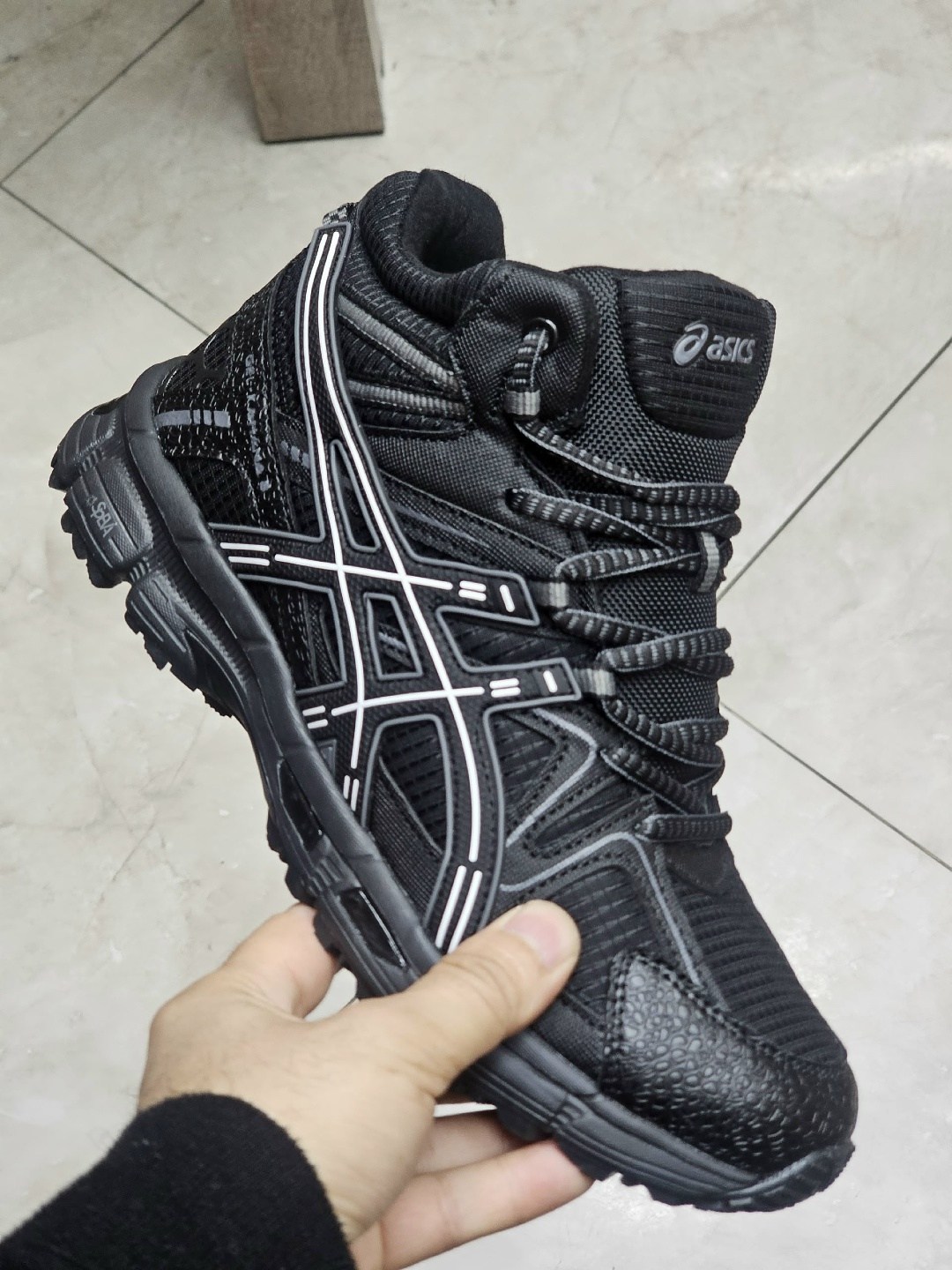 кроссовки asics gel-kahana 8,зимние кроссовки asics gel kahana 8 hi,кроссовки asics мужские,кроссовки мужские зимние asics,кроссовки asics