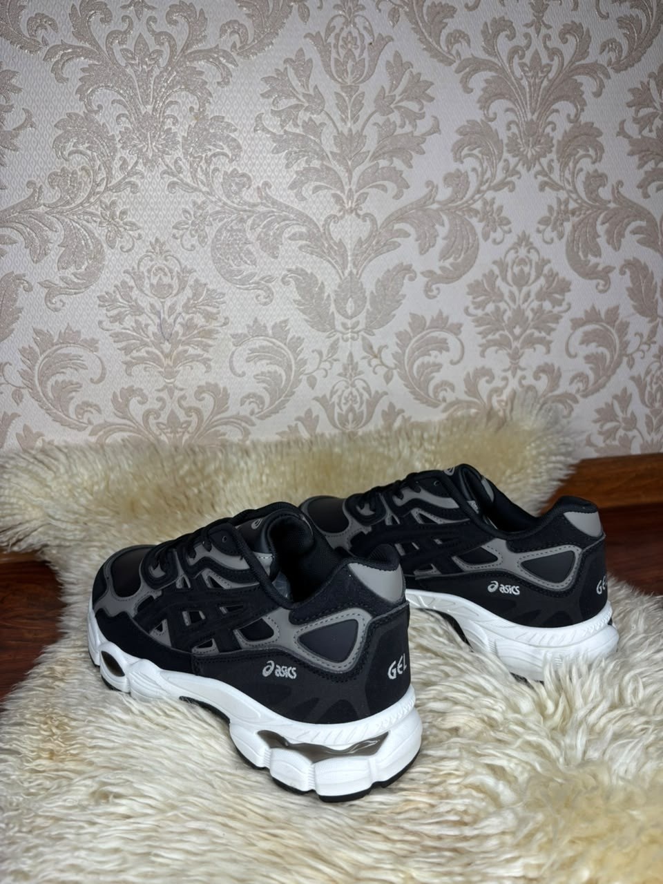 кроссовки,кроссовки adidas,кроссовки женскиe,повседневные кроссовки,спортивные кроссовки