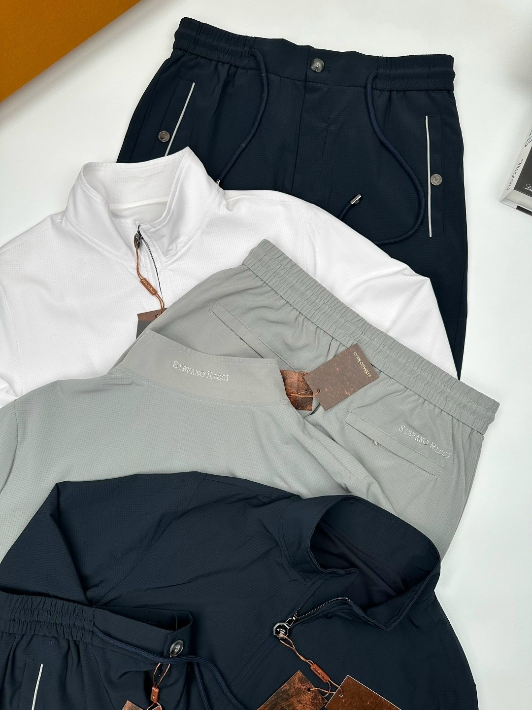 спортивный костюм brunello cucinelli,спортивные костюмы мужские,спортивные костюмы,мужской одежда
