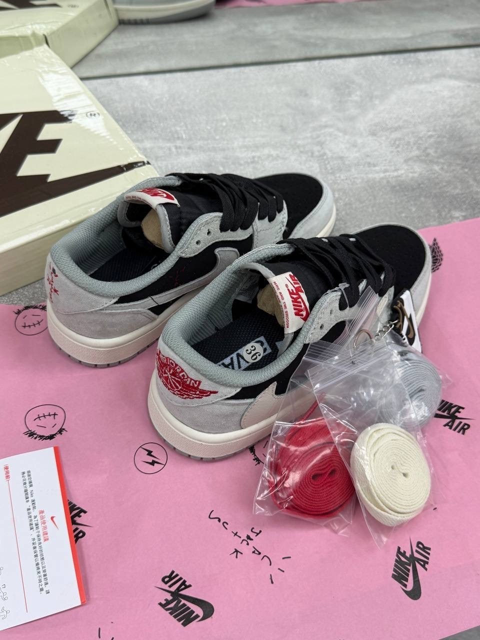 кроссовки travis scott x air jordan 1 low olive,кроссовки nike air jordan 1 low x travis scott,кроссовки nike travis scott x air jordan 1 low og,кроссовки travis scott x air jordan 1 low cactus jack,к