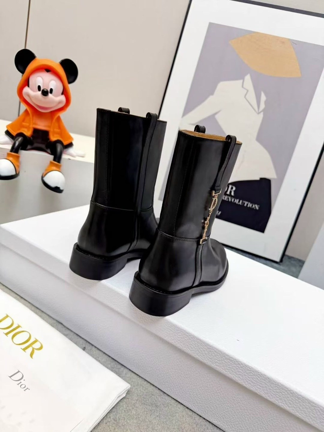 ,женские ботинки christian dior,ботинки dior,ботинки кристиан диор,полусапожки кристиан диор