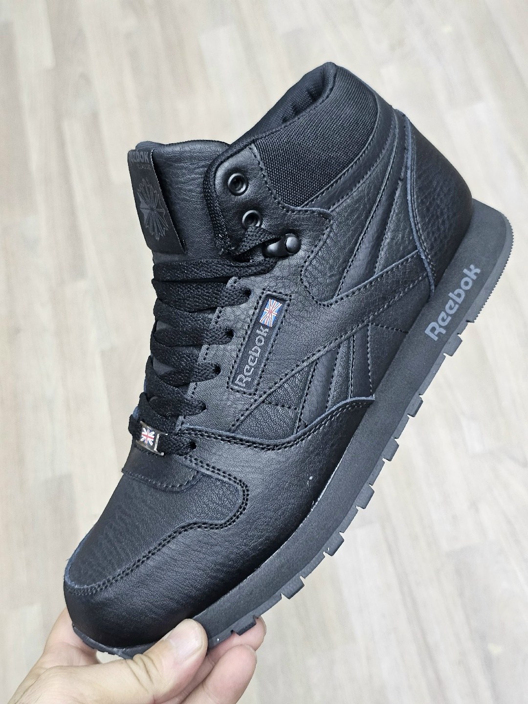 кроссовки зимние с мехом reebok зима 273338661,зимние кроссовки мужские reebok,зимние кроссовки высокие с мехом reebok cavalini,зимние кроссовки reebok с мехом,кроссовки зимние с мехом reebok зима 273