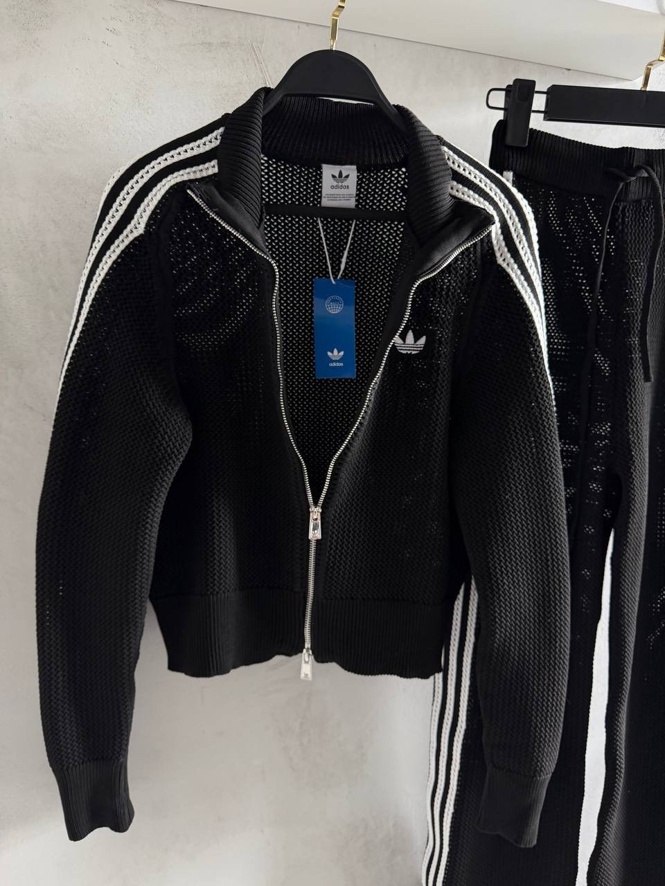 спортивный женский костюм adidas,костюм спортивный женский,адидас костюм женский,спортивные костюмы адидас,спортивные костюмы адидас женские
