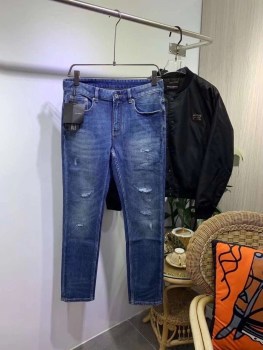 Джинсы