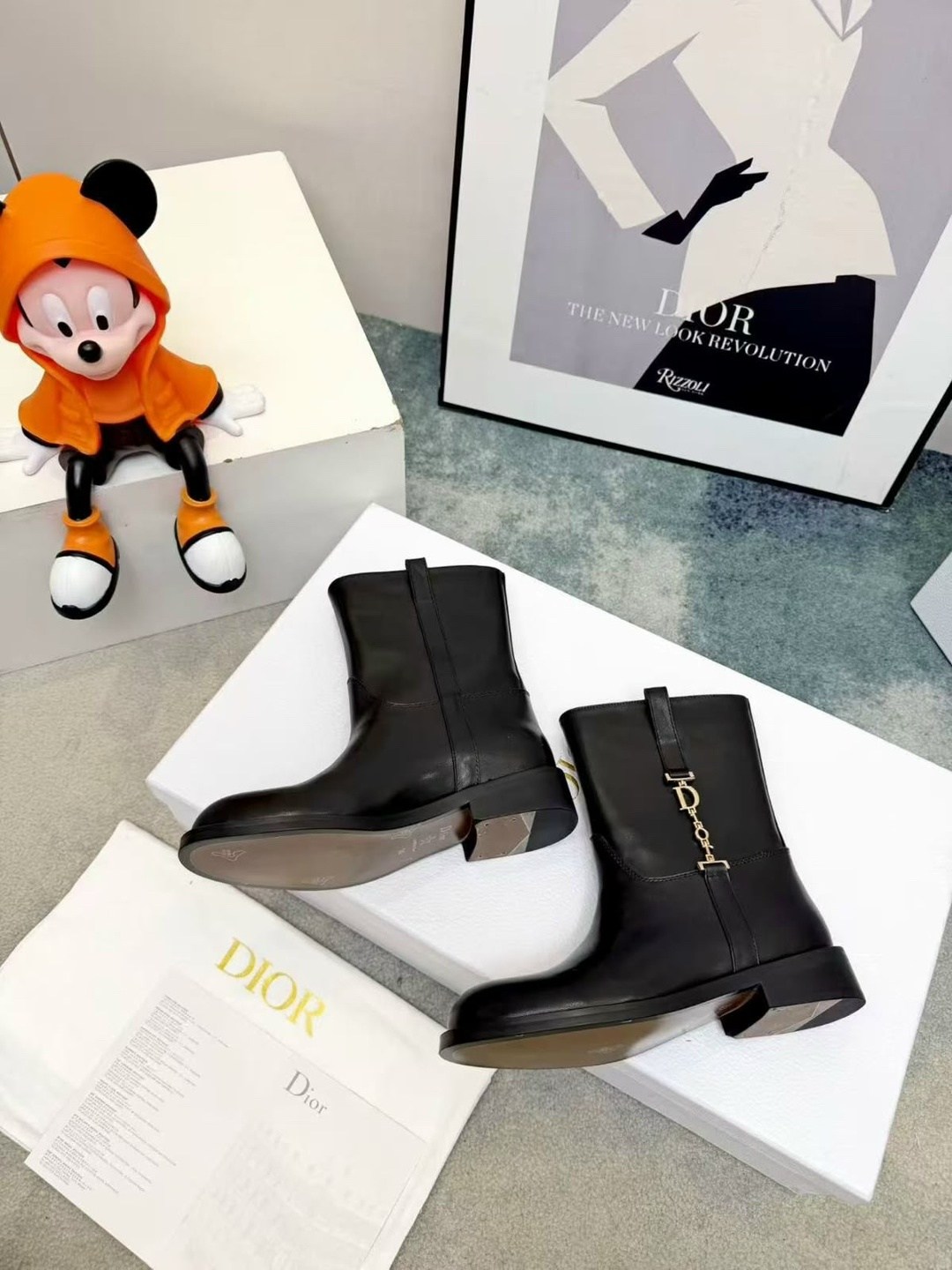 ,женские ботинки christian dior,ботинки dior,ботинки кристиан диор,полусапожки кристиан диор