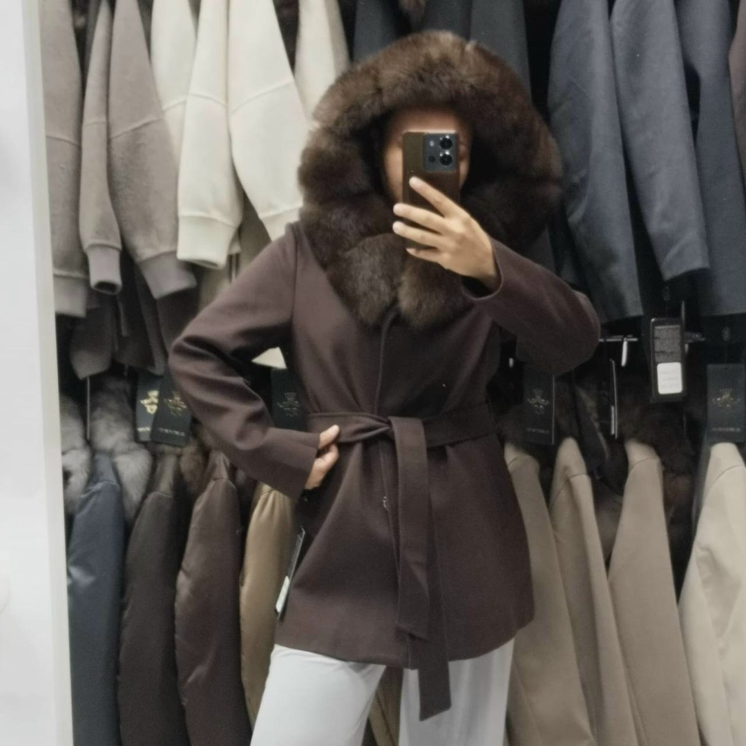 пальто с натуральным мехом,женское пальто с натуральным мехом,пальто с мехом,пальто с песцом,кашемировое пальто с мехом песца