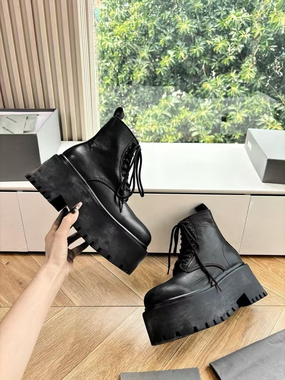 ,ботинки balenciaga,женские ботинки,ботинки,ботинки модные