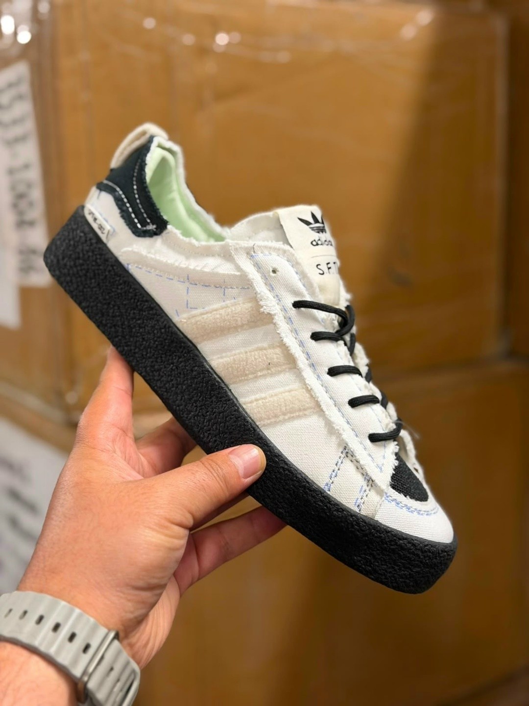 кроссовки adidas,кроссовки женские adidas,,кроссовки adidas samba,кроссовки мужские женские adidas