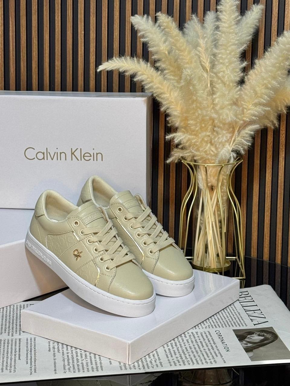 женские кроссовки calvin klein,calvin klein кеды,,кроссовки на платформе calvin klein,кожаные кроссовки calvin klein