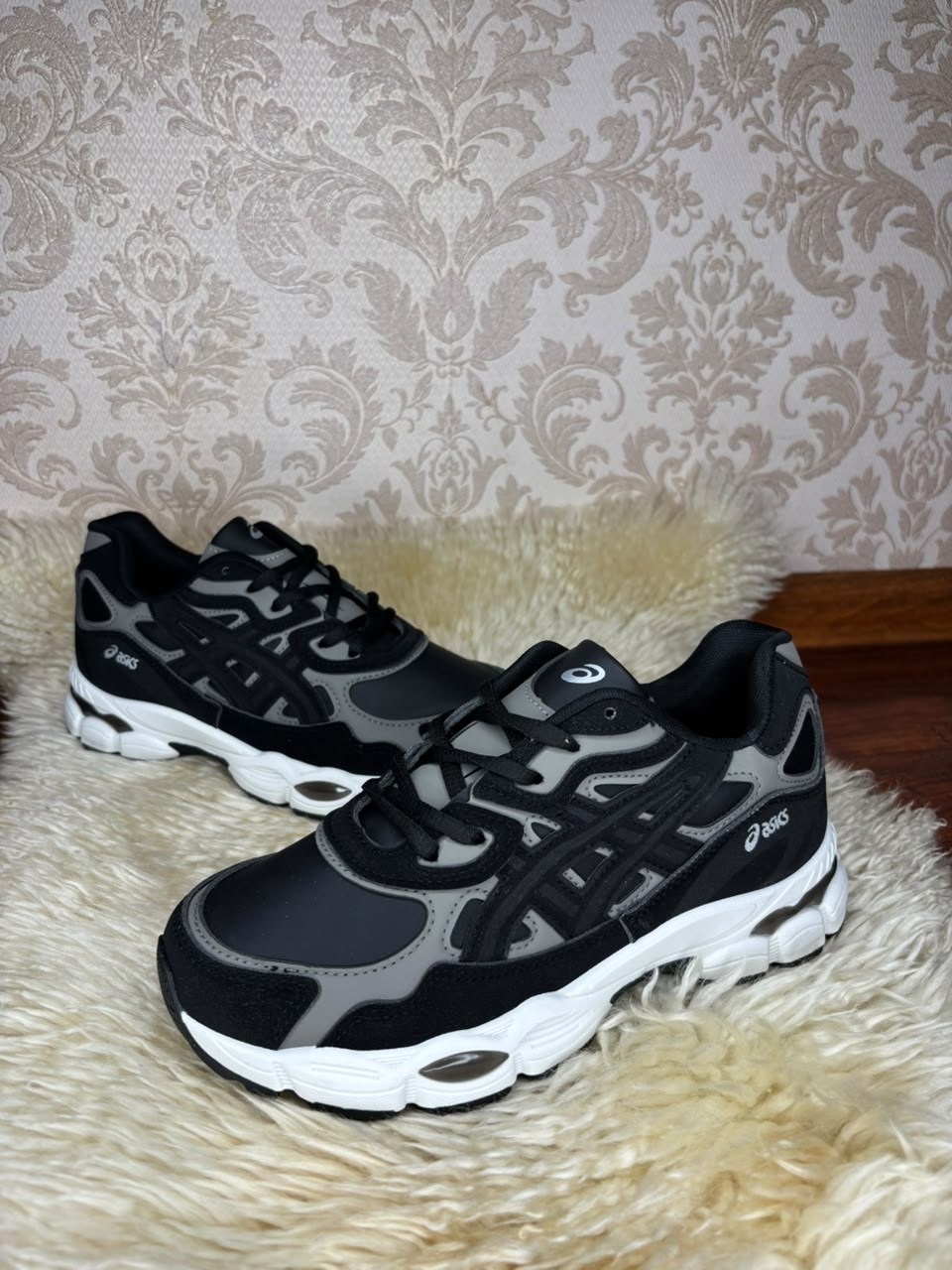 кроссовки,кроссовки adidas,кроссовки женскиe,повседневные кроссовки,спортивные кроссовки