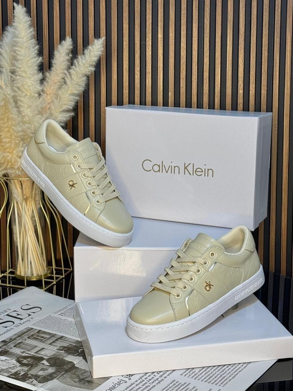 женские кроссовки calvin klein,calvin klein кеды,,кроссовки на платформе calvin klein,кожаные кроссовки calvin klein