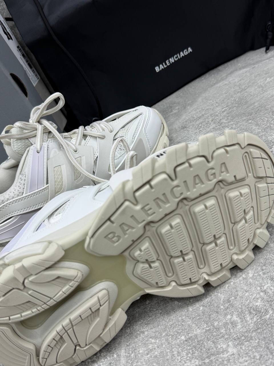 женские кроссовки balenciaga track a133933 чёрные,кроссовки balenciaga track,кроссовки balenciaga,кроссовки balenciaga track balenciaga,кроссовки balenciaga track 1